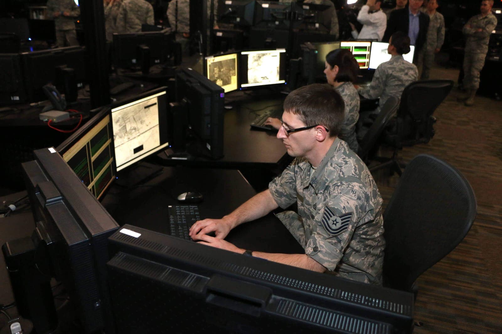 Cyber Intelligence (1N4X1) Airmen at work