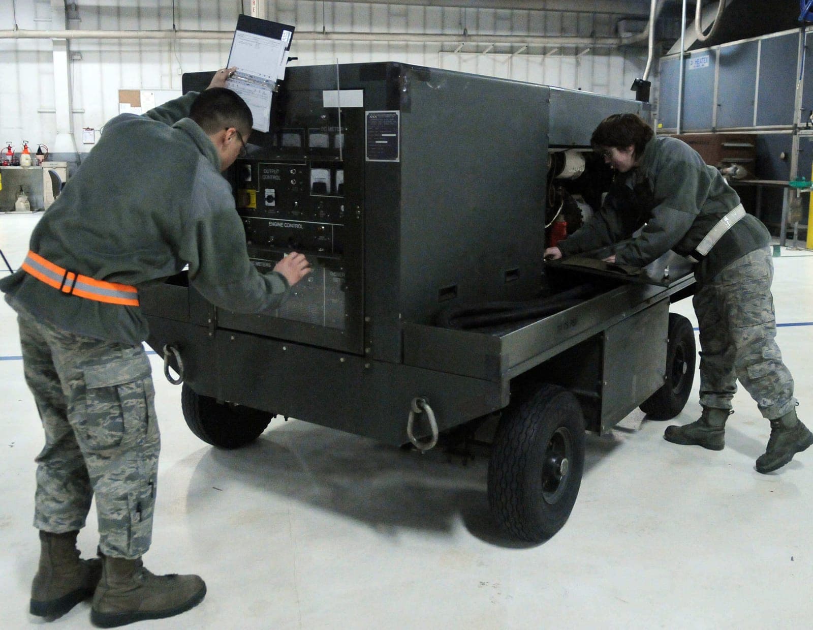 Aerospace Ground Equipment (2A6X2) Airmen at work