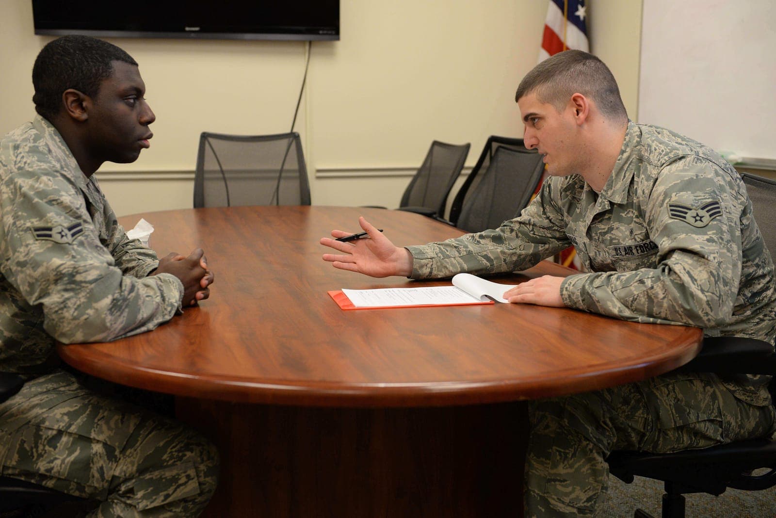 Mental Health Service (4C0X1) Airmen at work