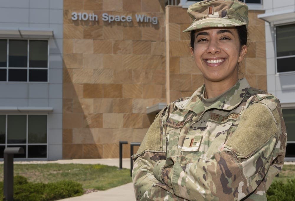 Sikh Airman wearing a turban with Air Force uniform
