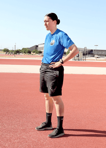 Reverse lunge — frame 1